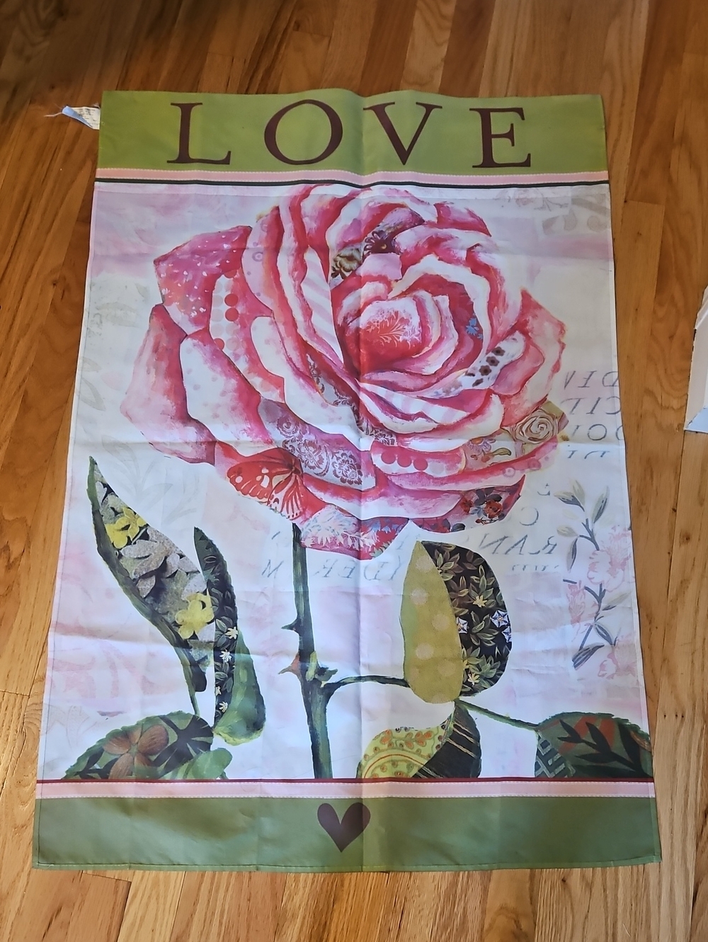 LOVE Rose Print Decorative Tapestry / Outdoor Flag- Pink & Green